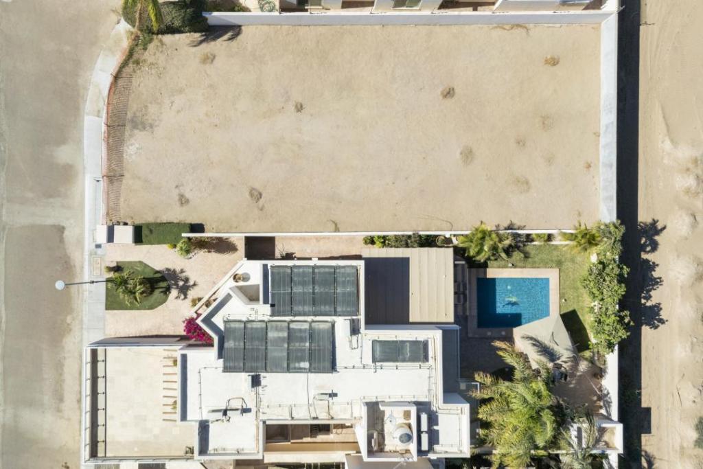 MLS #25-243 image #0