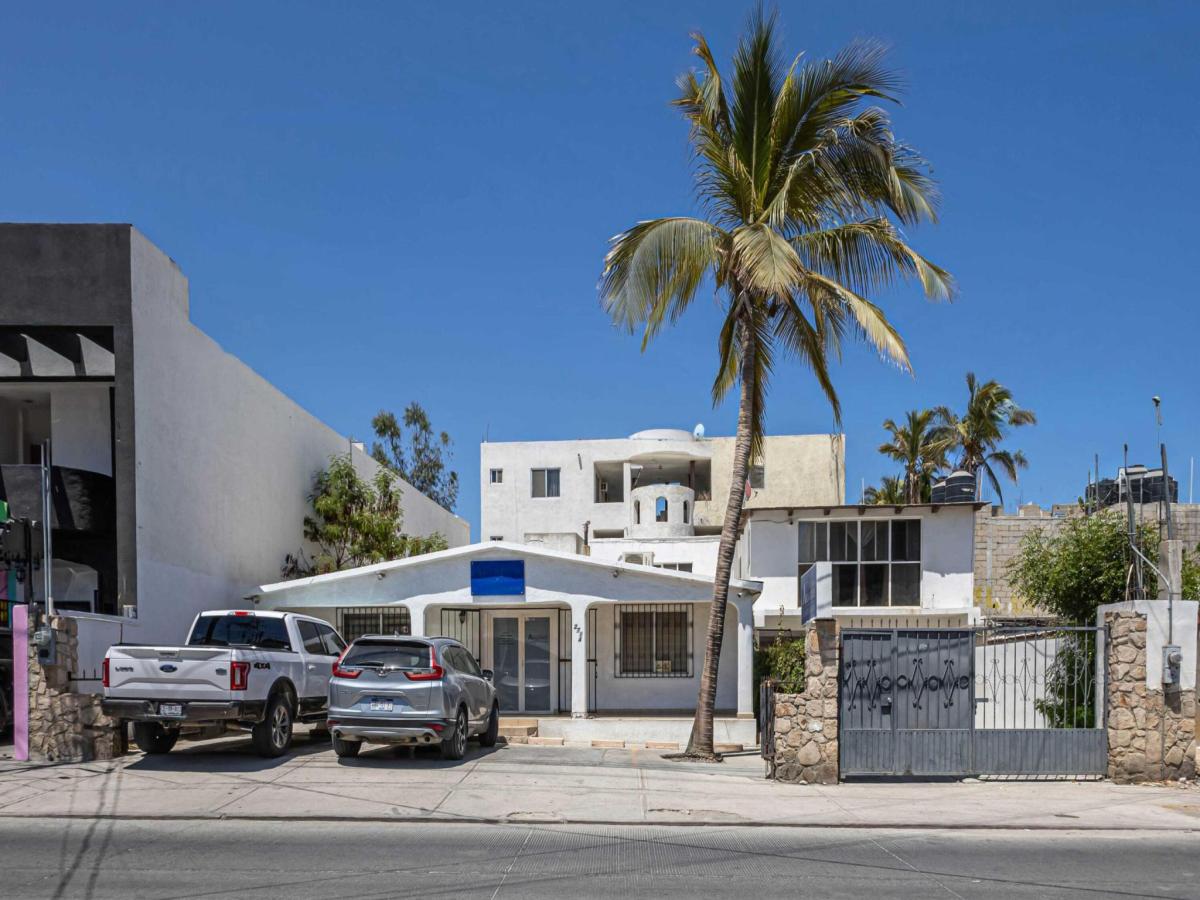 MLS #25-2704 image #0