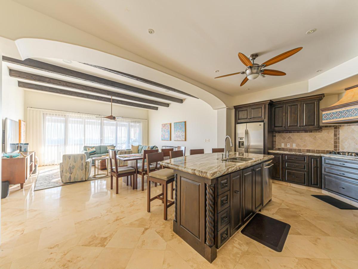 MLS #25-299 image #0