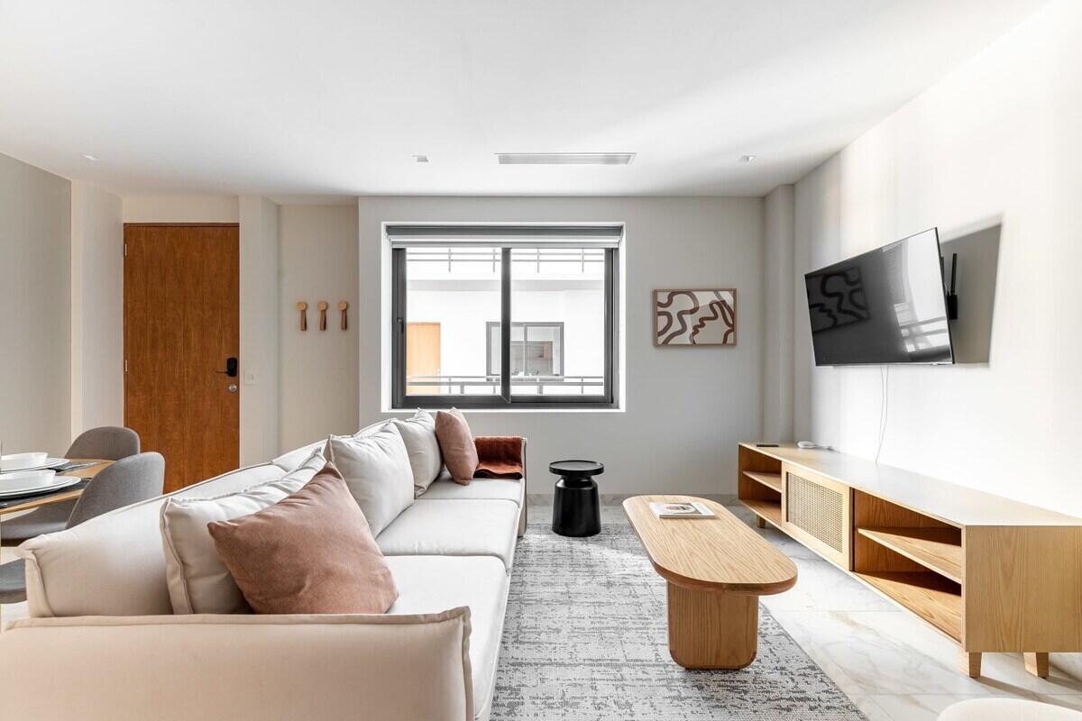 MLS #25-3050 image #0