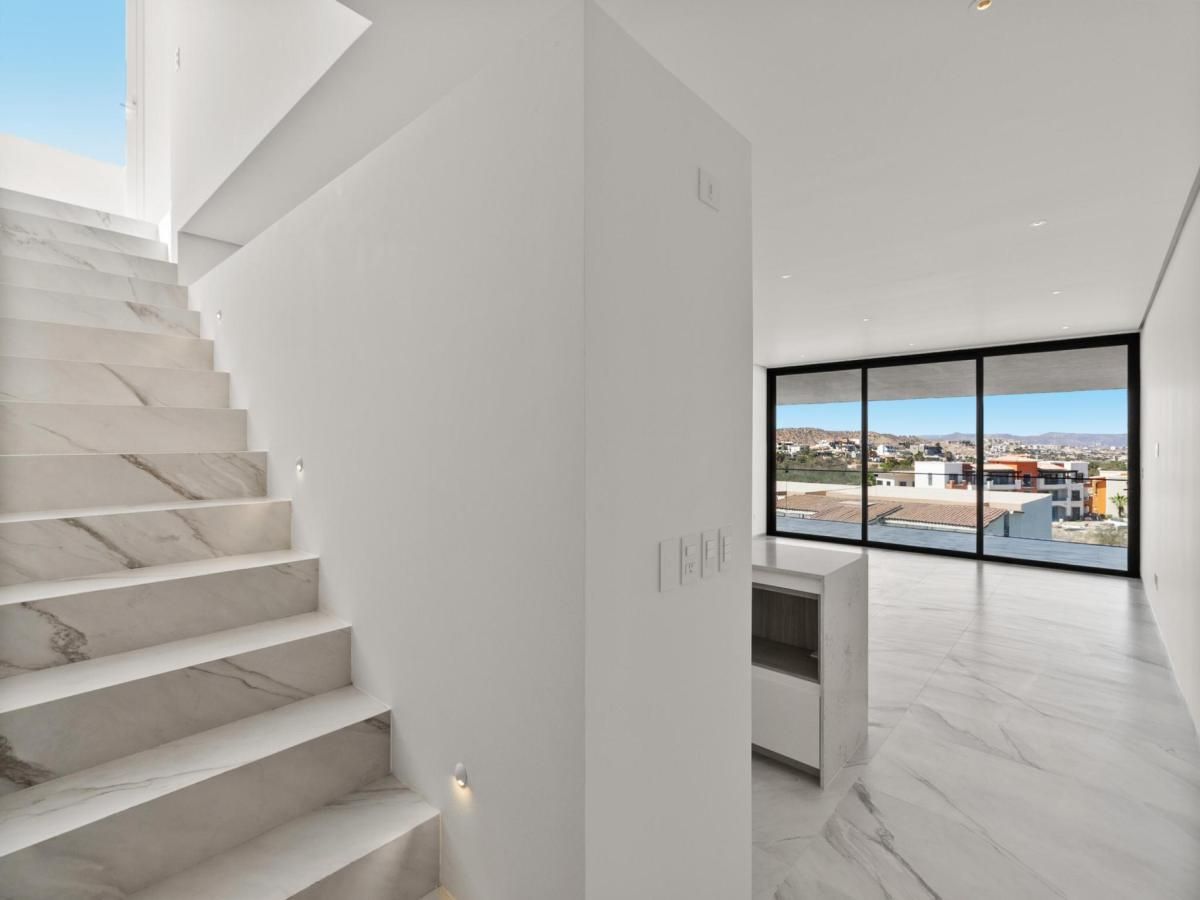 MLS #25-3291 image #0