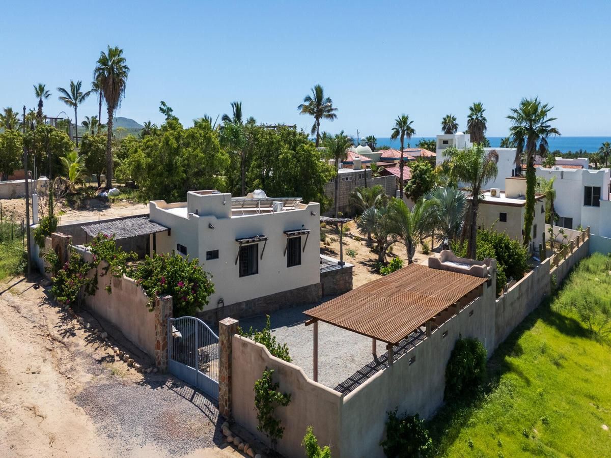 MLS #25-352 image #0