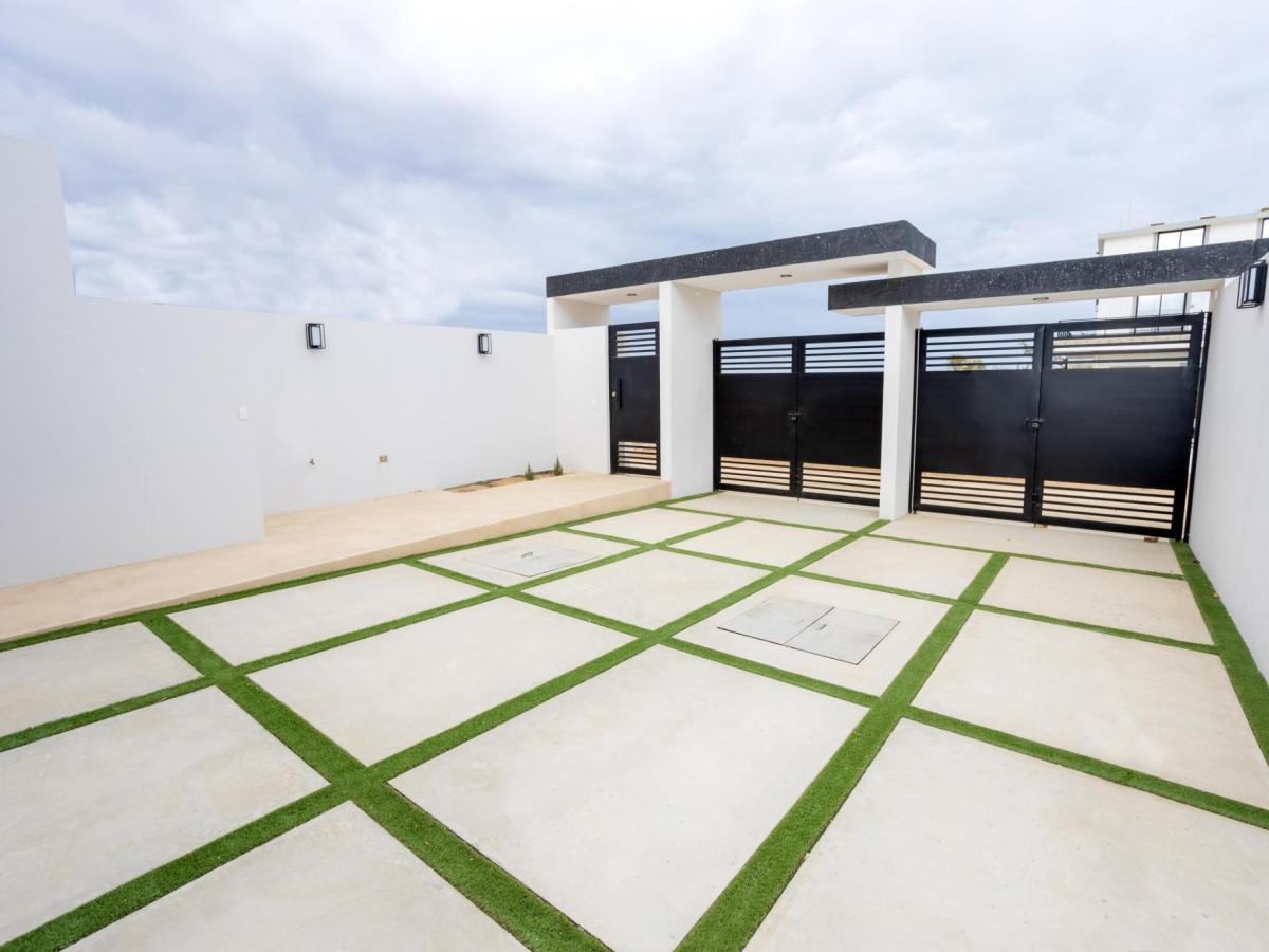 MLS #25-3990 image #0