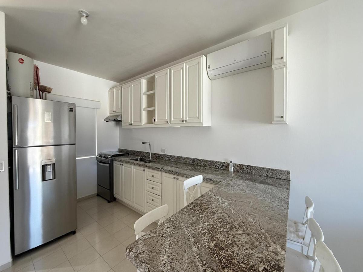 MLS #25-4010 image #0
