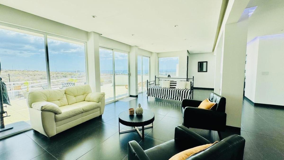 MLS #25-4025 image #0