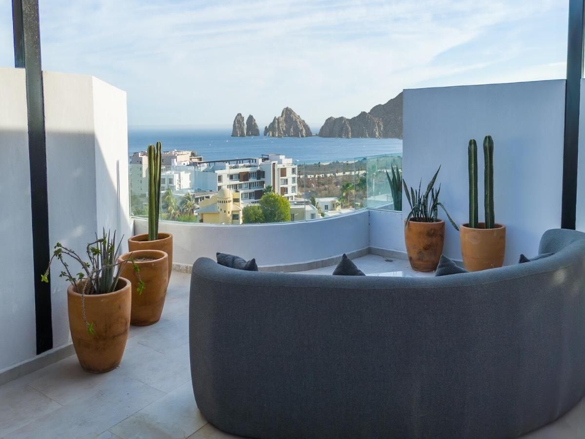 MLS #25-424 image #0