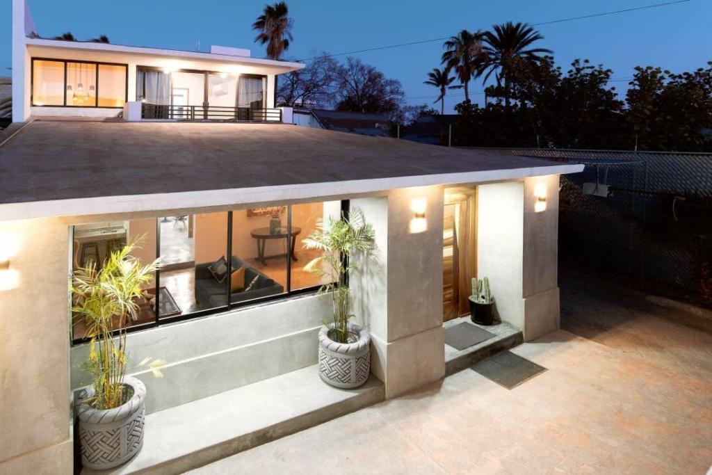 VALENTIN GOMEZ FARIAS Y 5 DE M CASA CENTRO HISTORICO La Paz BCS MLS #25-4805 41 MLS #25-4805 image #0