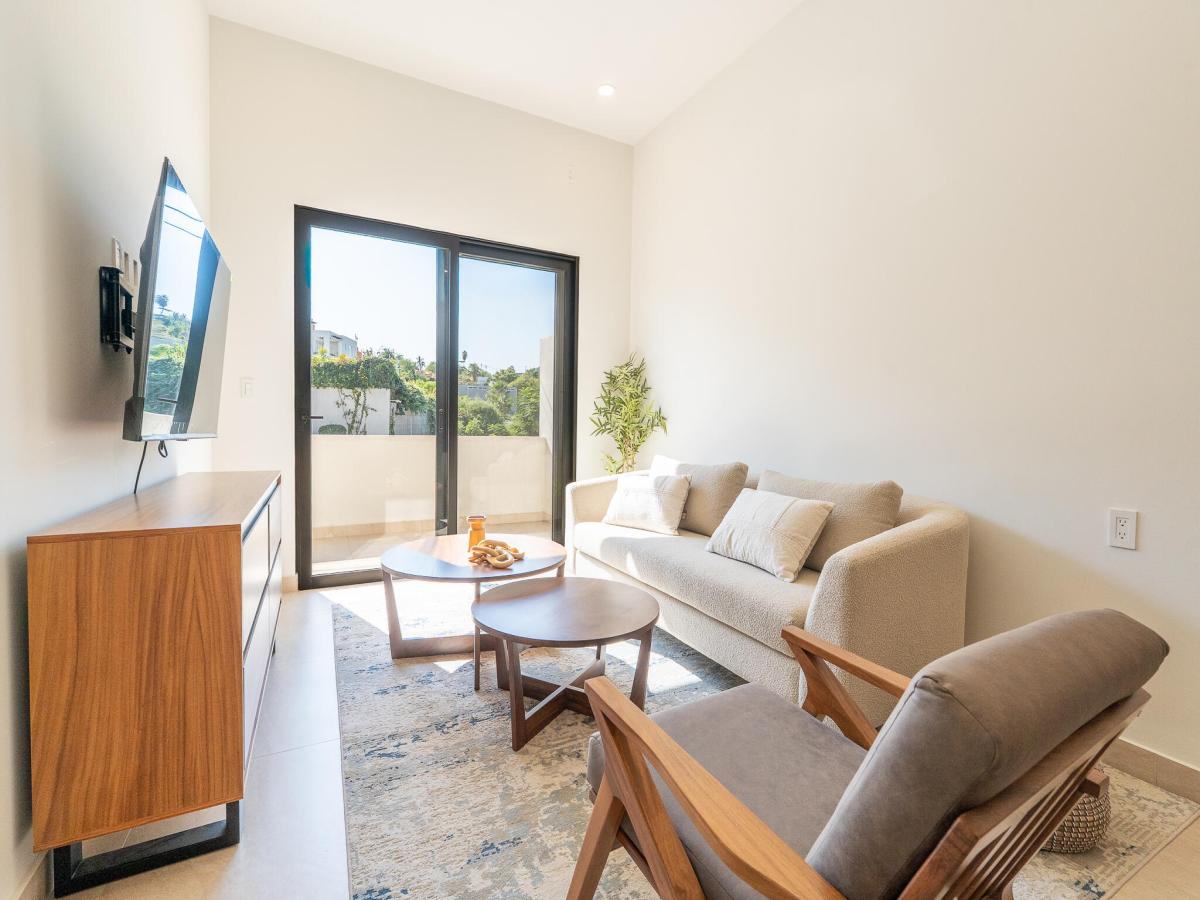 MLS #25-5215 image #0