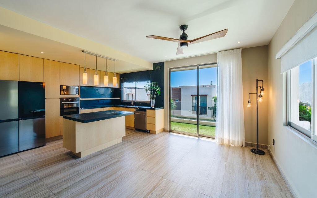 MLS #25-5350 image #0