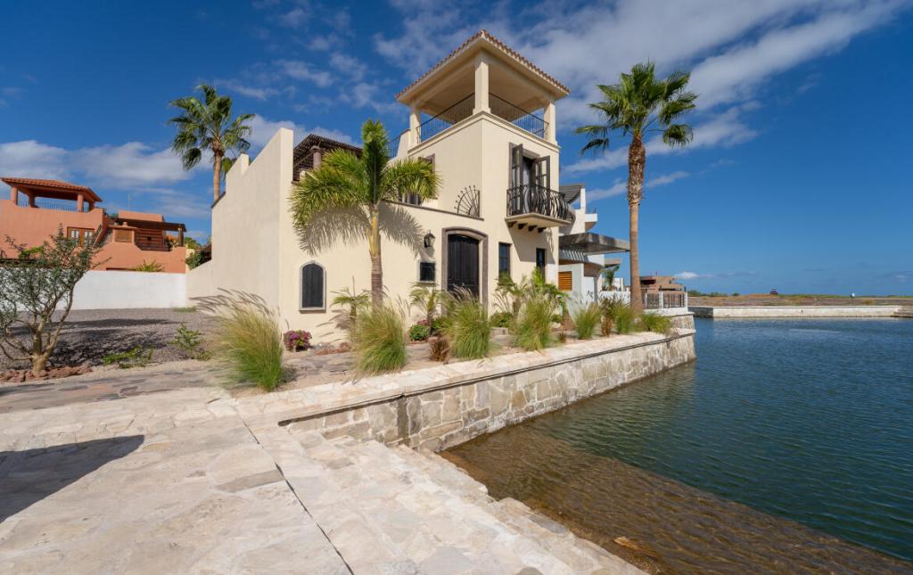 MLS #25-5504 image #0