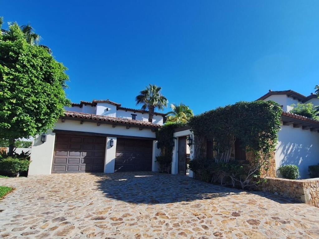 MLS #25-5819 image #0