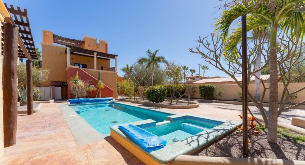 MLS #25-5860 image #0