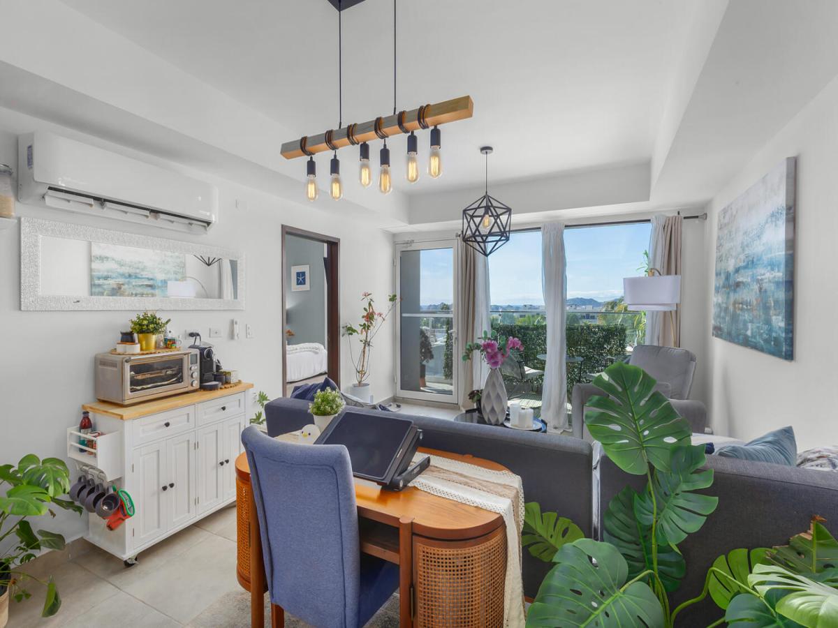 MLS #25-5913 image #0