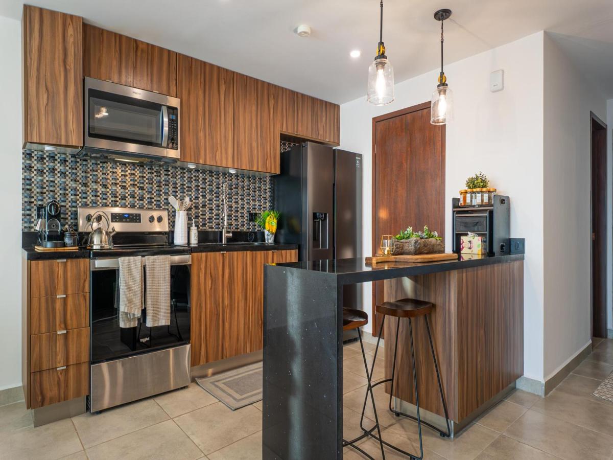 MLS #25-5913 image #0