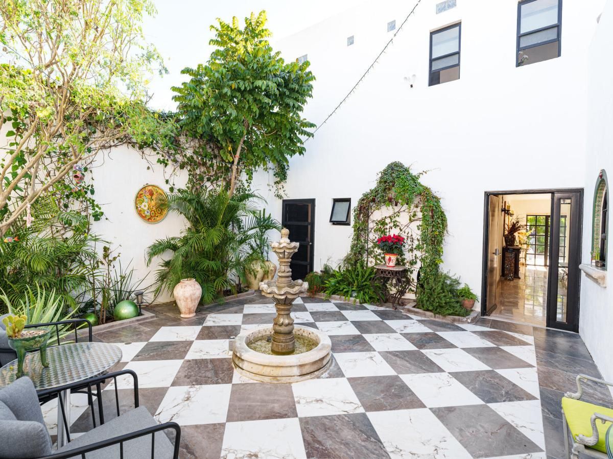 MLS #25-5945 image #0