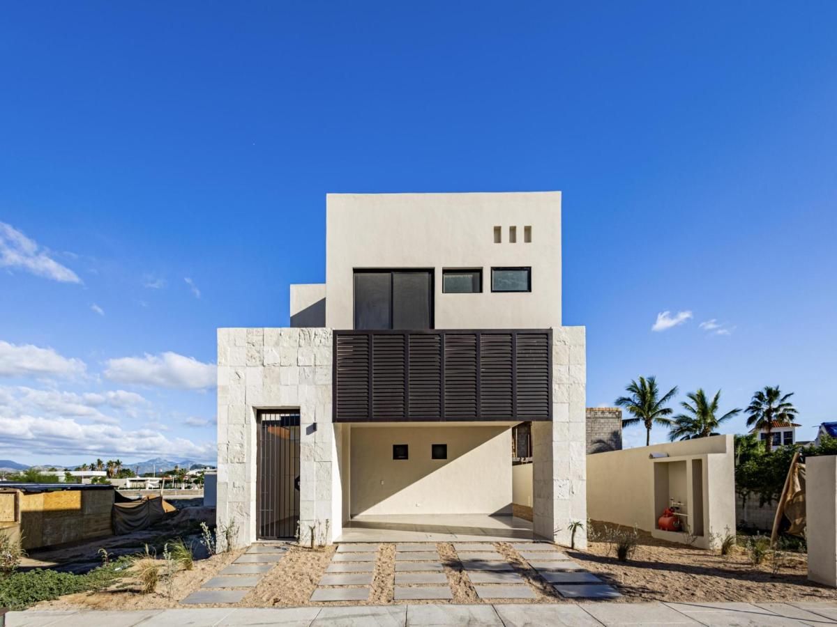 MLS #25-6028 image #0