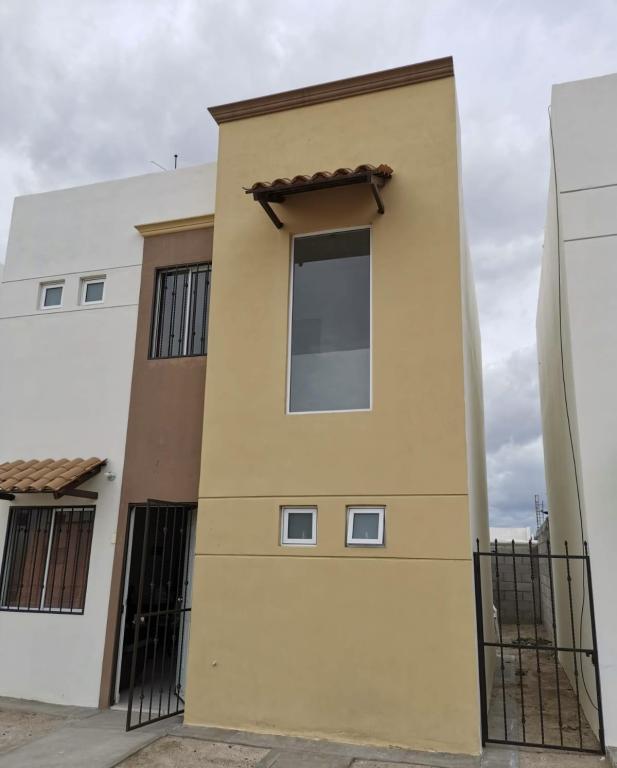 MLS #25-709 image #0
