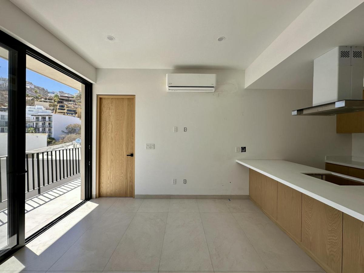 MLS #25-731 image #0