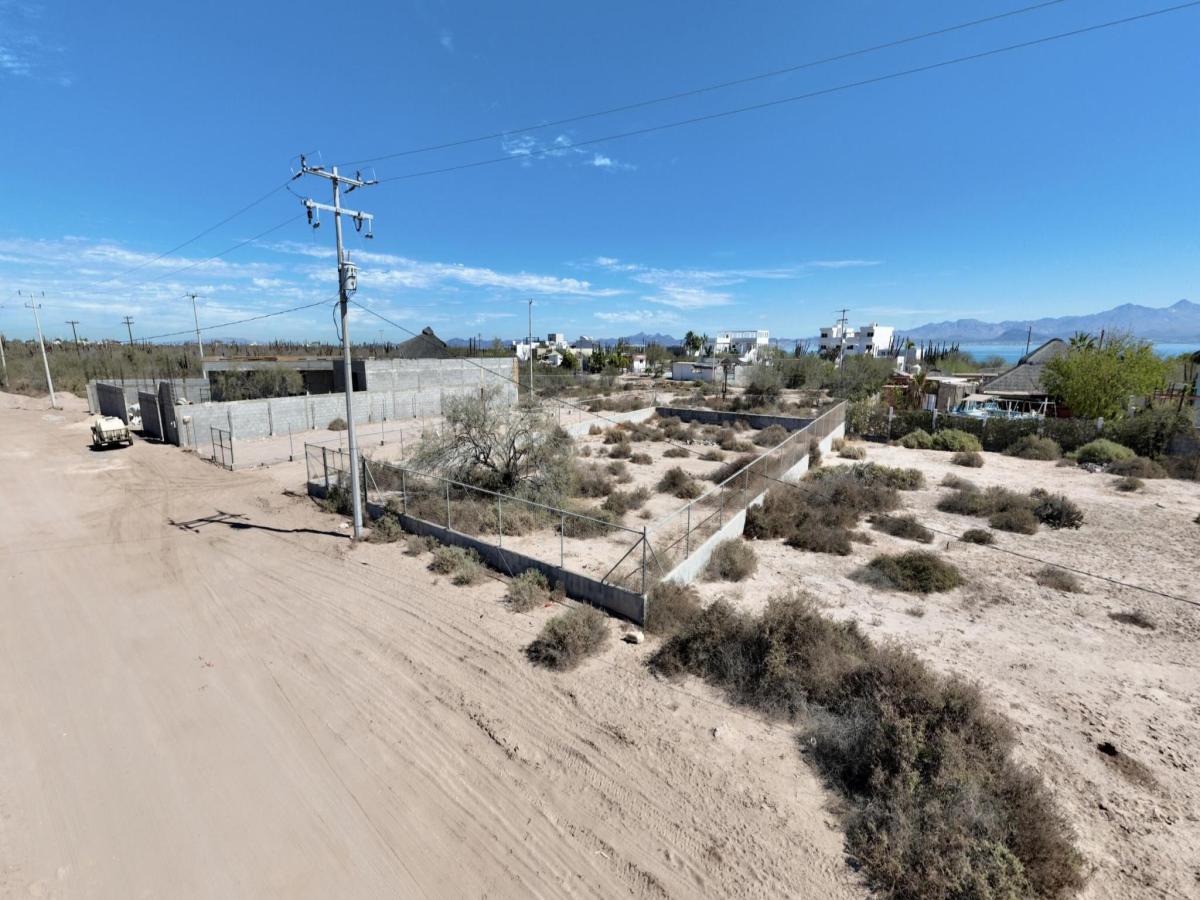 MLS #25-878 image #0