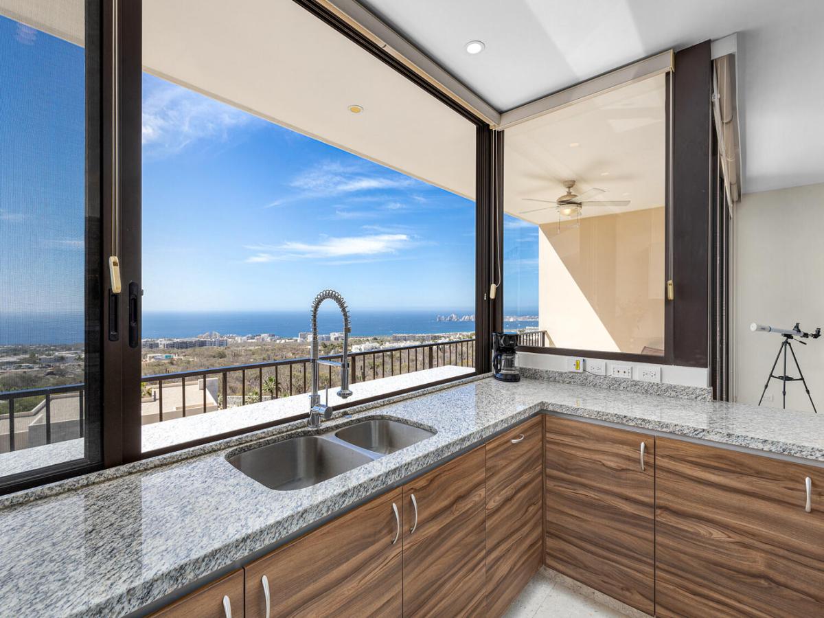 MLS #25-2059 image #0