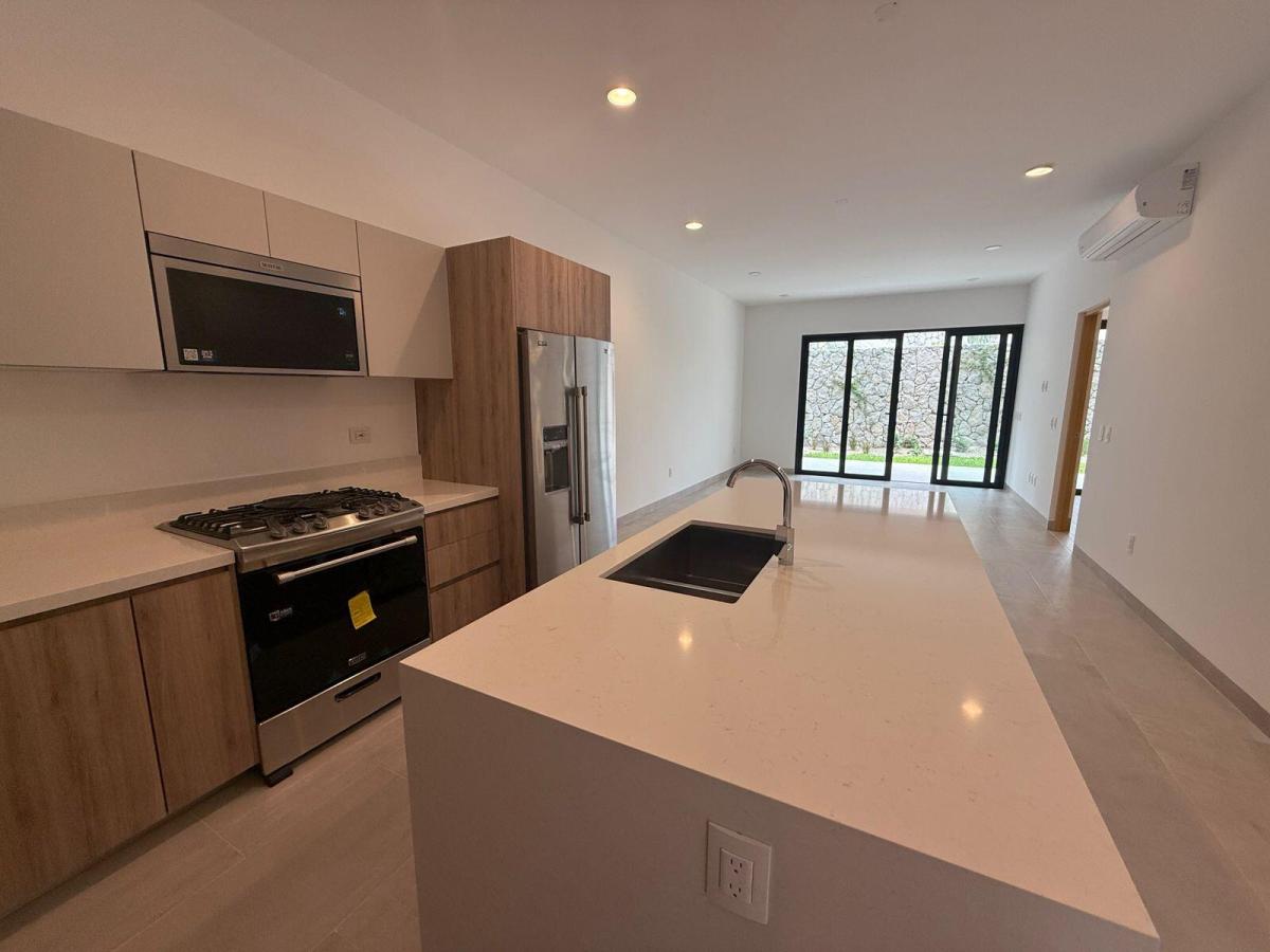 MLS #26-2890 image #0