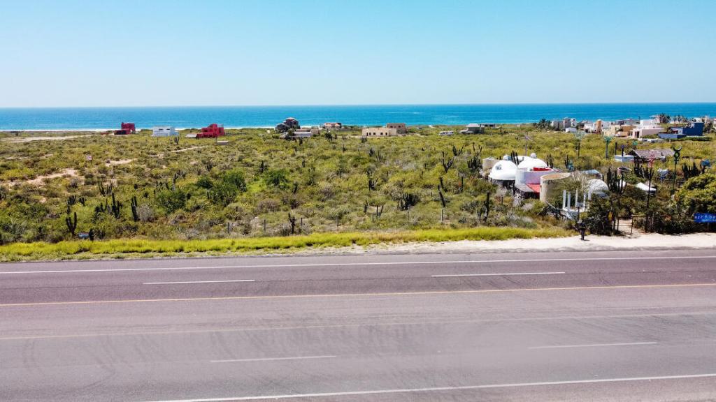 CERRITOS AMAZING LOT HIGH WAY Pacific BCS MLS #26-3266 33 MLS #26-3266 image #0