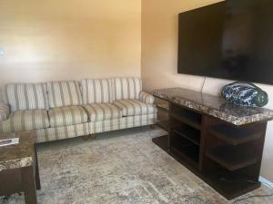 MLS #B26041342 image #0