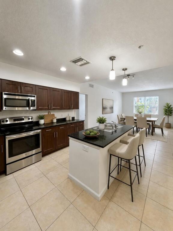 MLS #B26041816 image #0