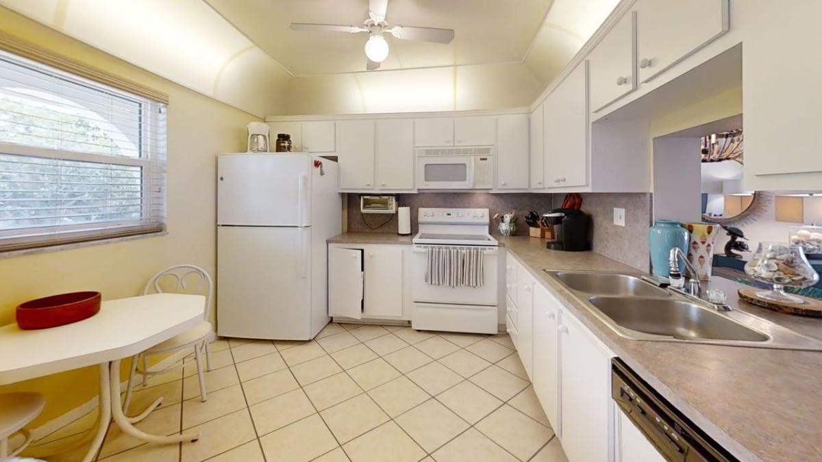 MLS #B26051504 image #0