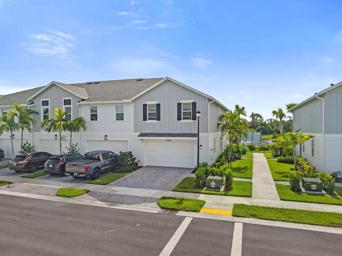 MLS #B26059090 image #0