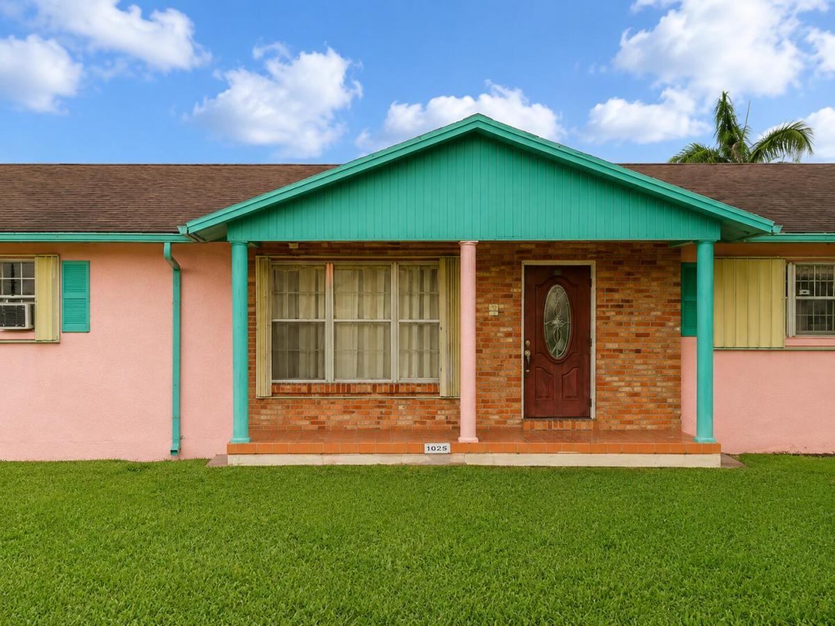 MLS #B26060832 image #0
