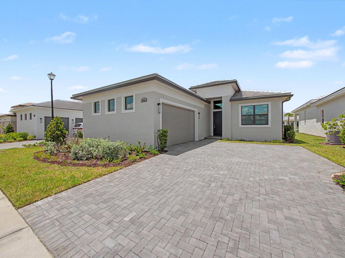 MLS #B26066187 image #0