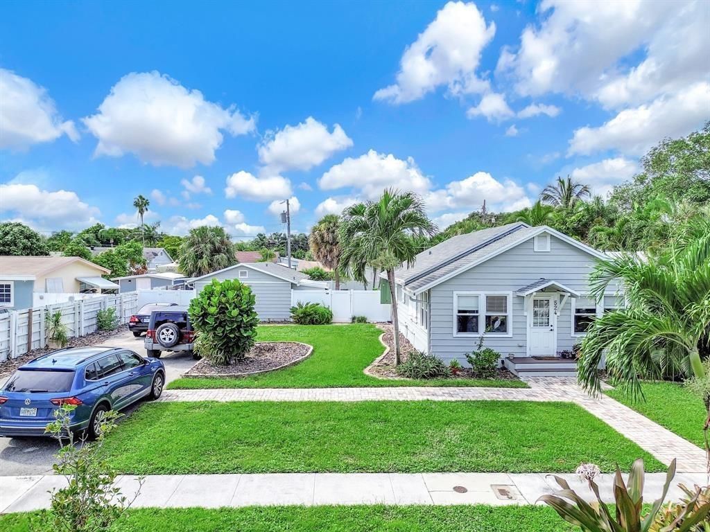 MLS #F10489071 image #0