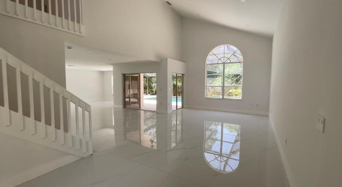 MLS #F10500889 image #0