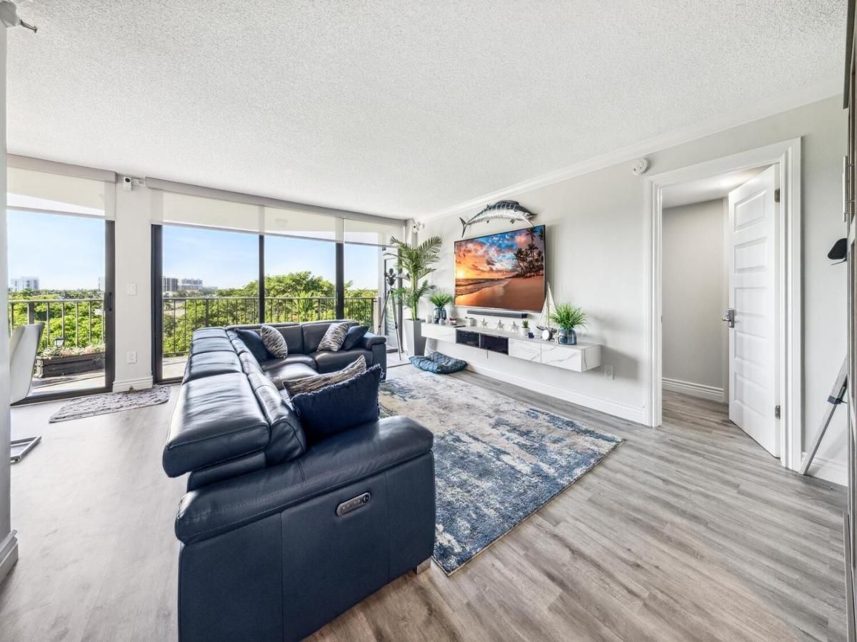 MLS #F10530091 image #0