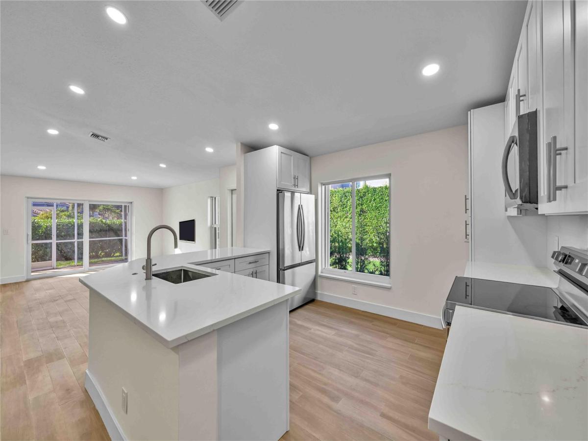 MLS #F10530100 image #0