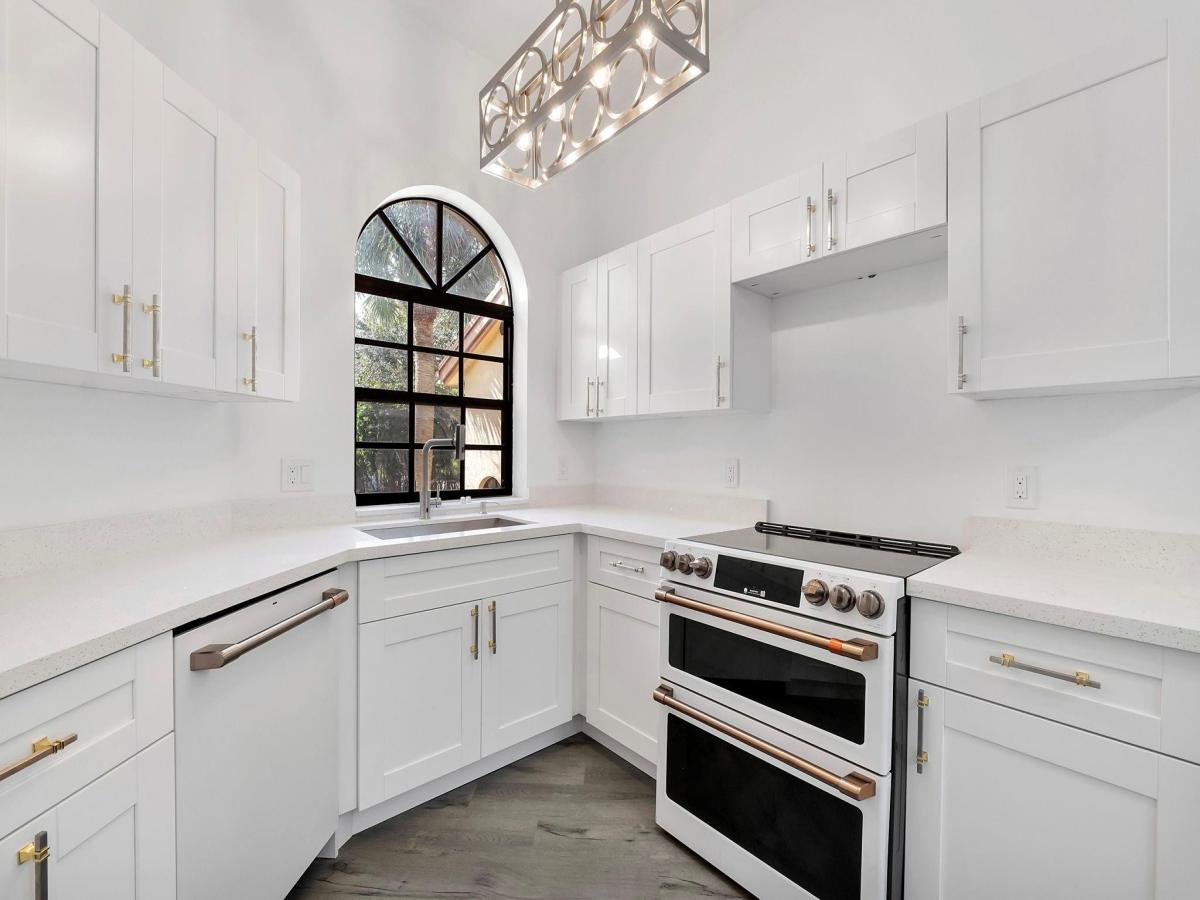 MLS #F10541378 image #0