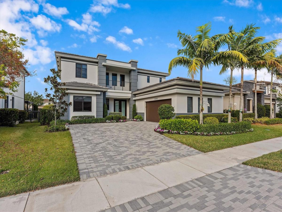 MLS #F10542796 image #0