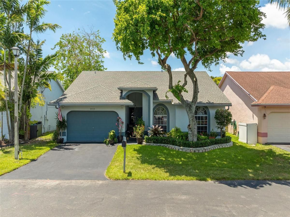 MLS #F10546152 image #0