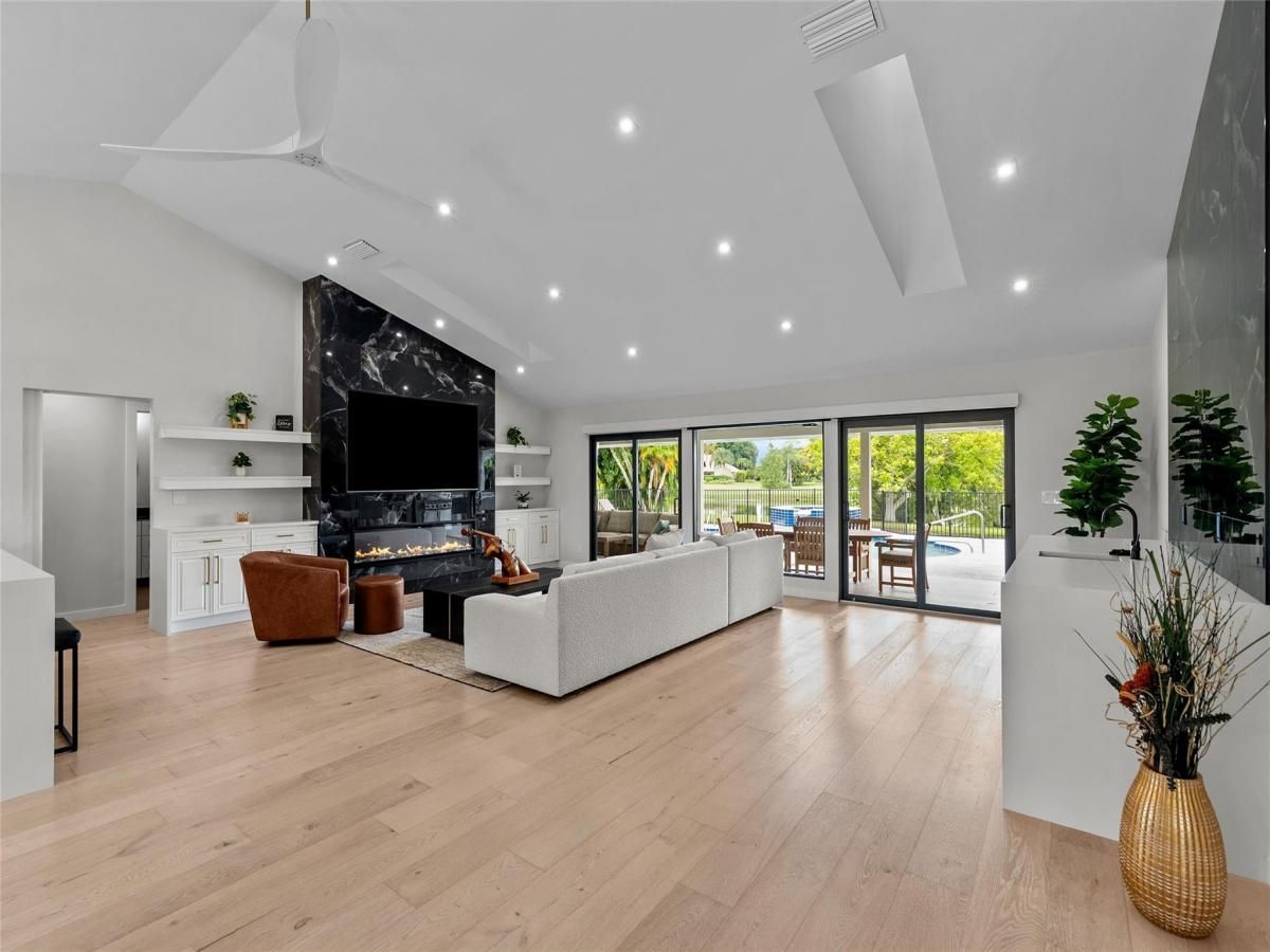 MLS #F10544925 image #0