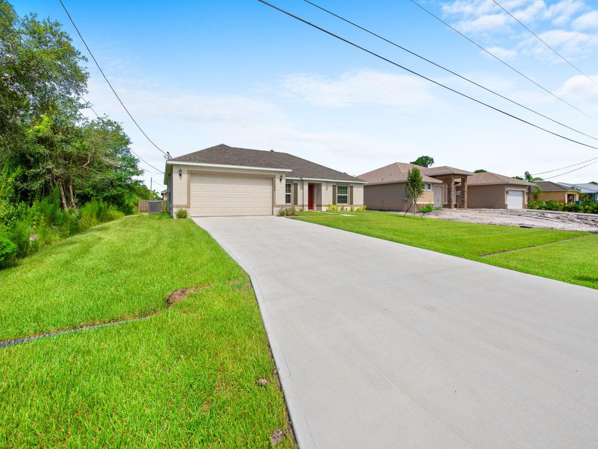 MLS #R10556583 image #0