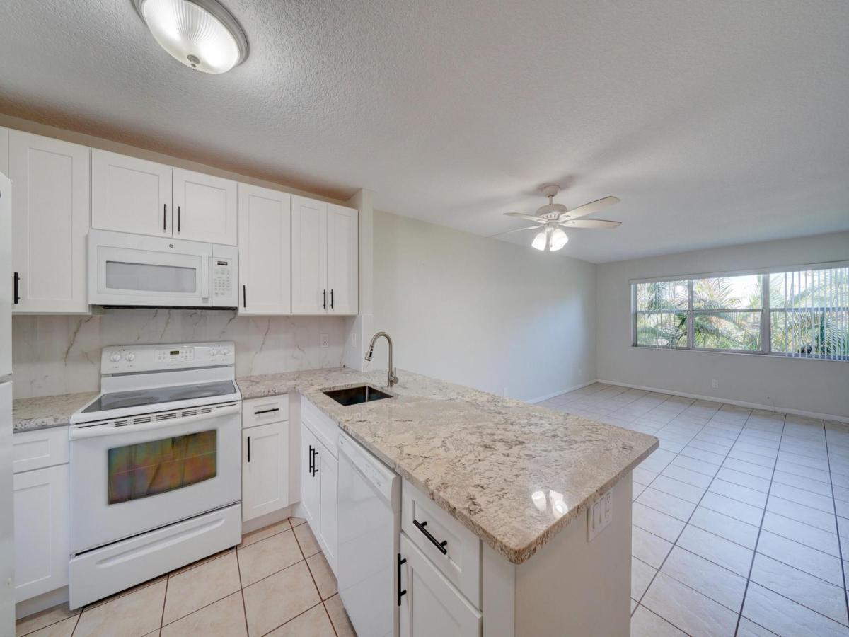MLS #R10817811 image #0
