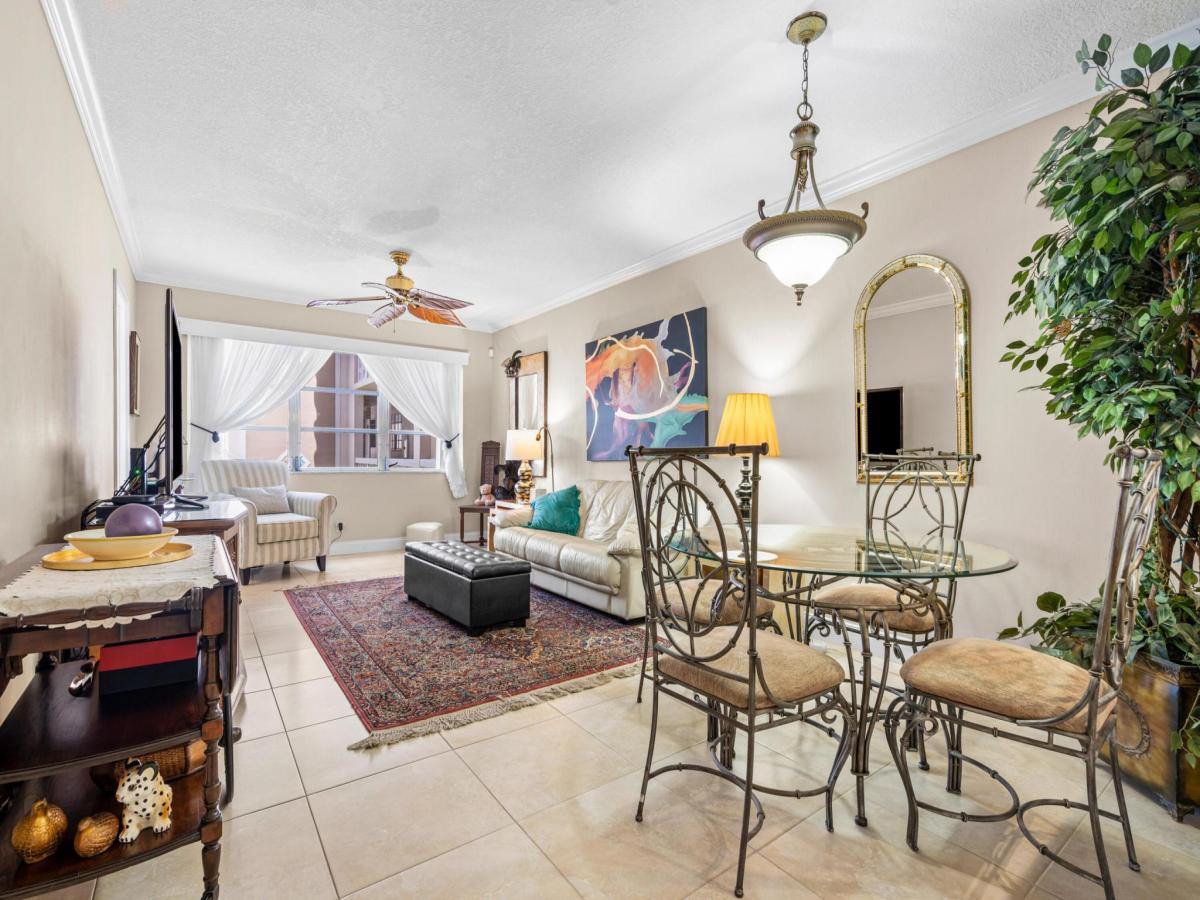 MLS #R10999520 image #0