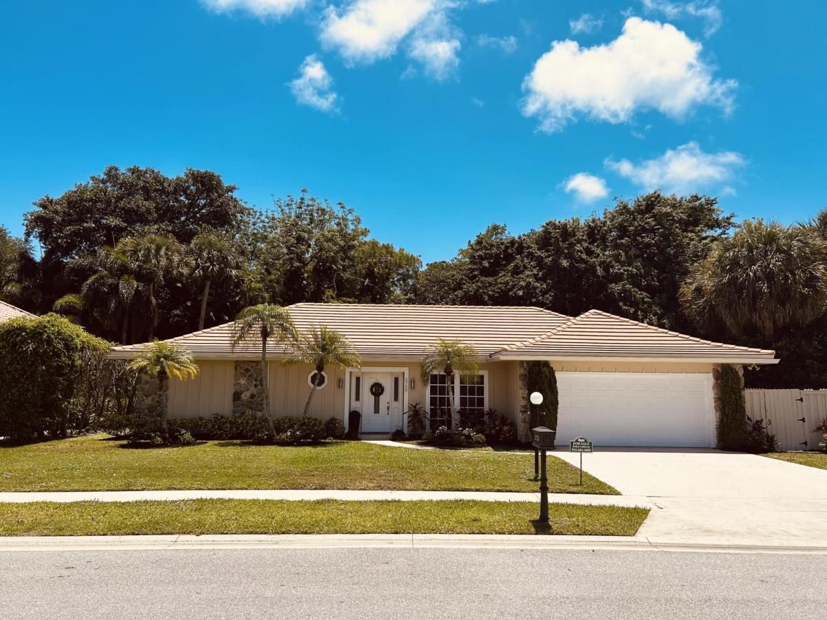 MLS #R11047388 image #0