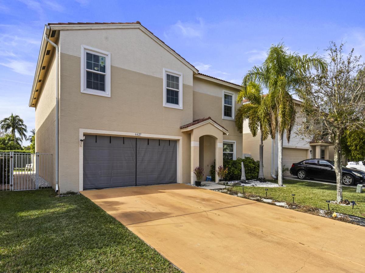 MLS #R11052889 image #0