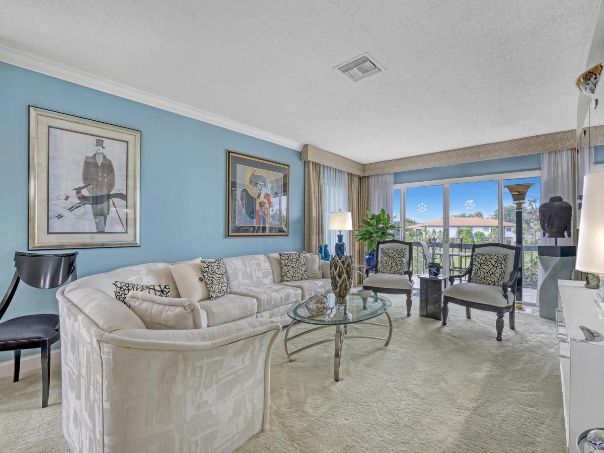 MLS #R11062067 image #0