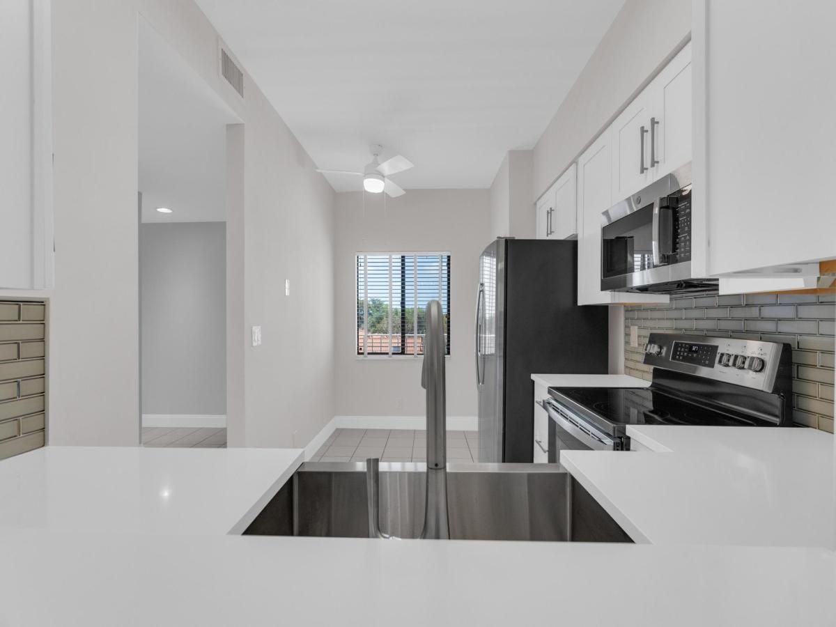 MLS #R11063378 image #0