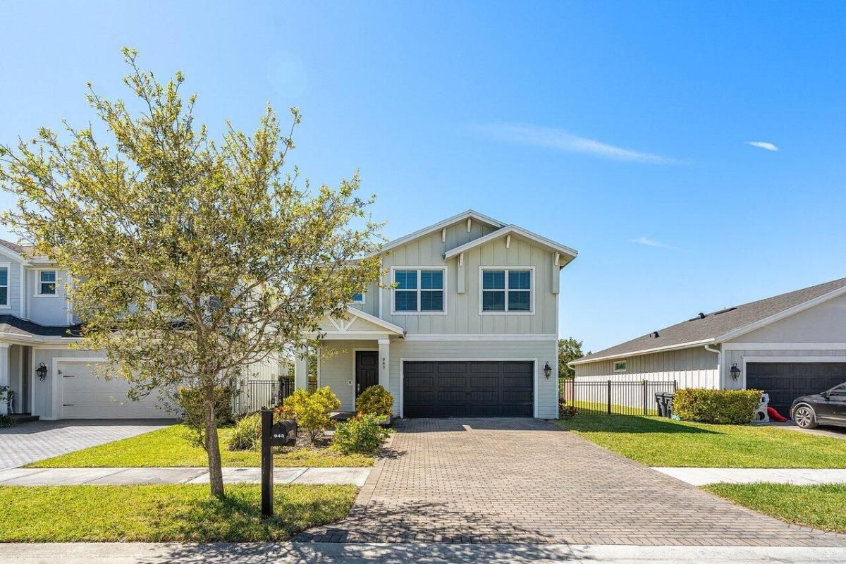 MLS #R11070040 image #0