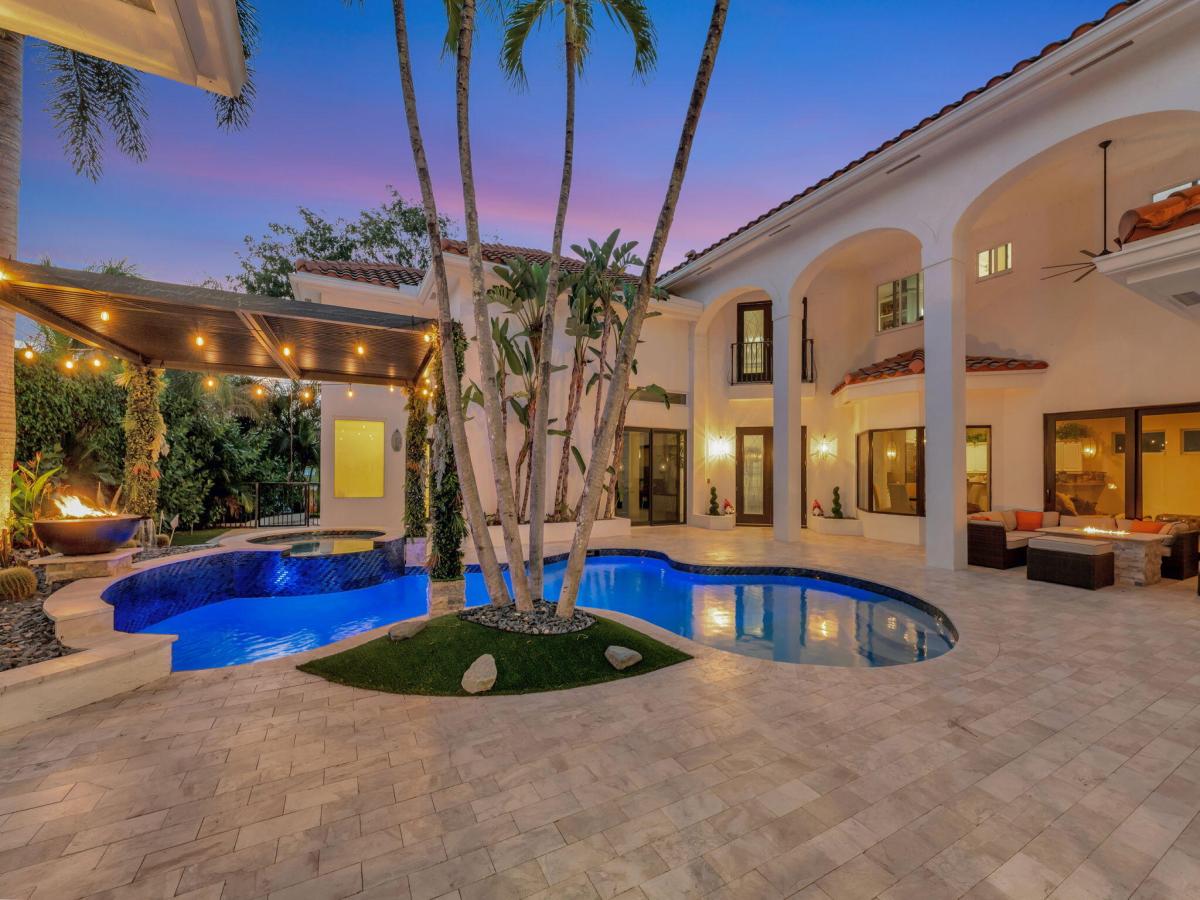 MLS #R11073583 image #0