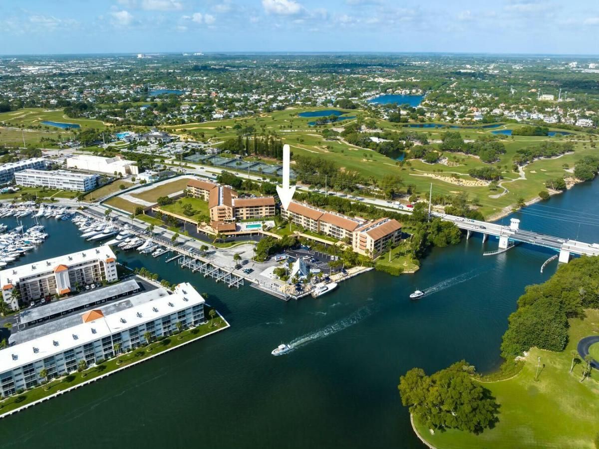 MLS #R11076218 image #0